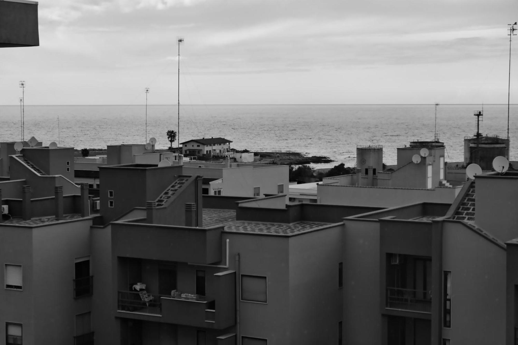 Mare Mary - Appartamento Vista Mare A Monopoli Luaran gambar