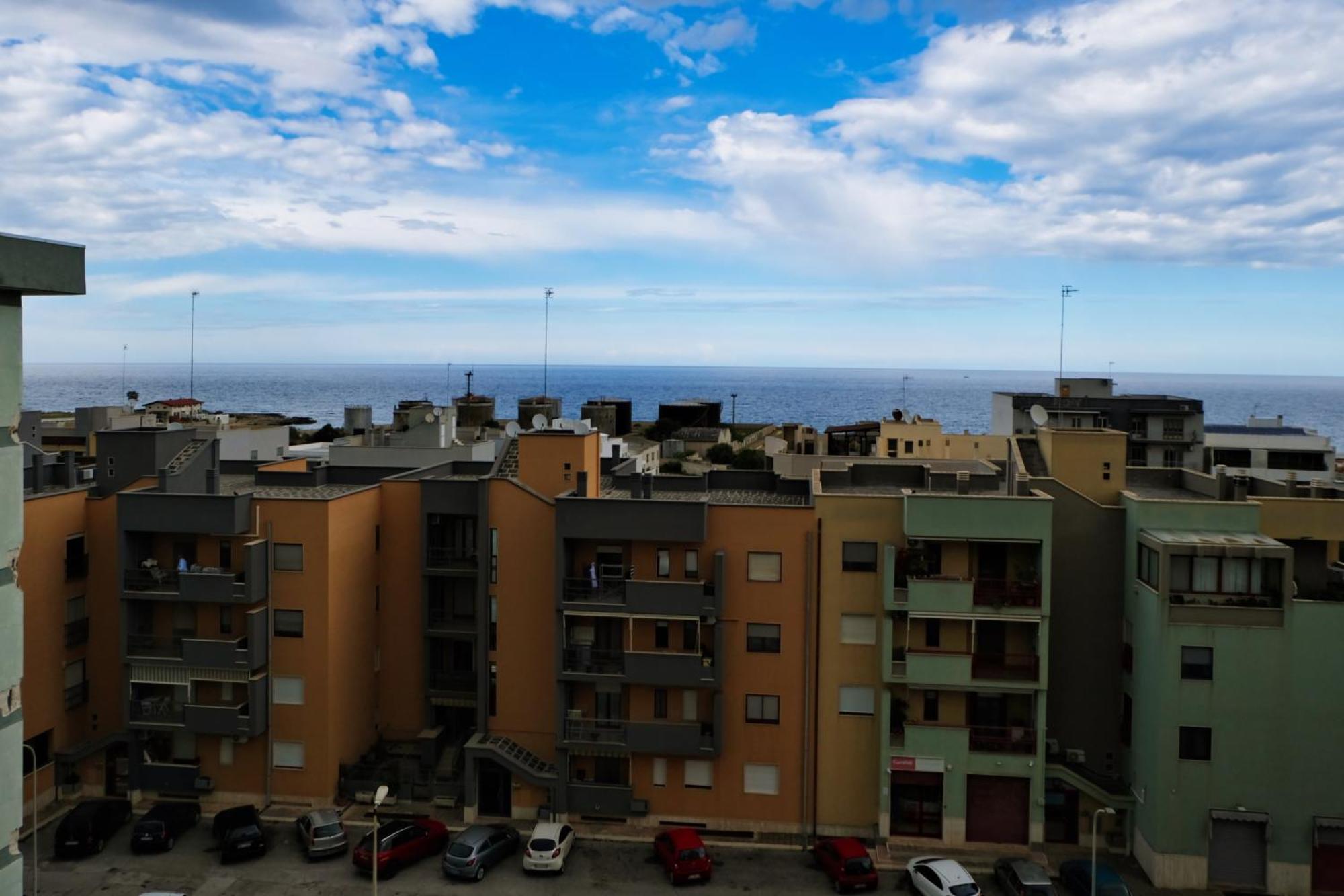 Mare Mary - Appartamento Vista Mare A Monopoli Luaran gambar