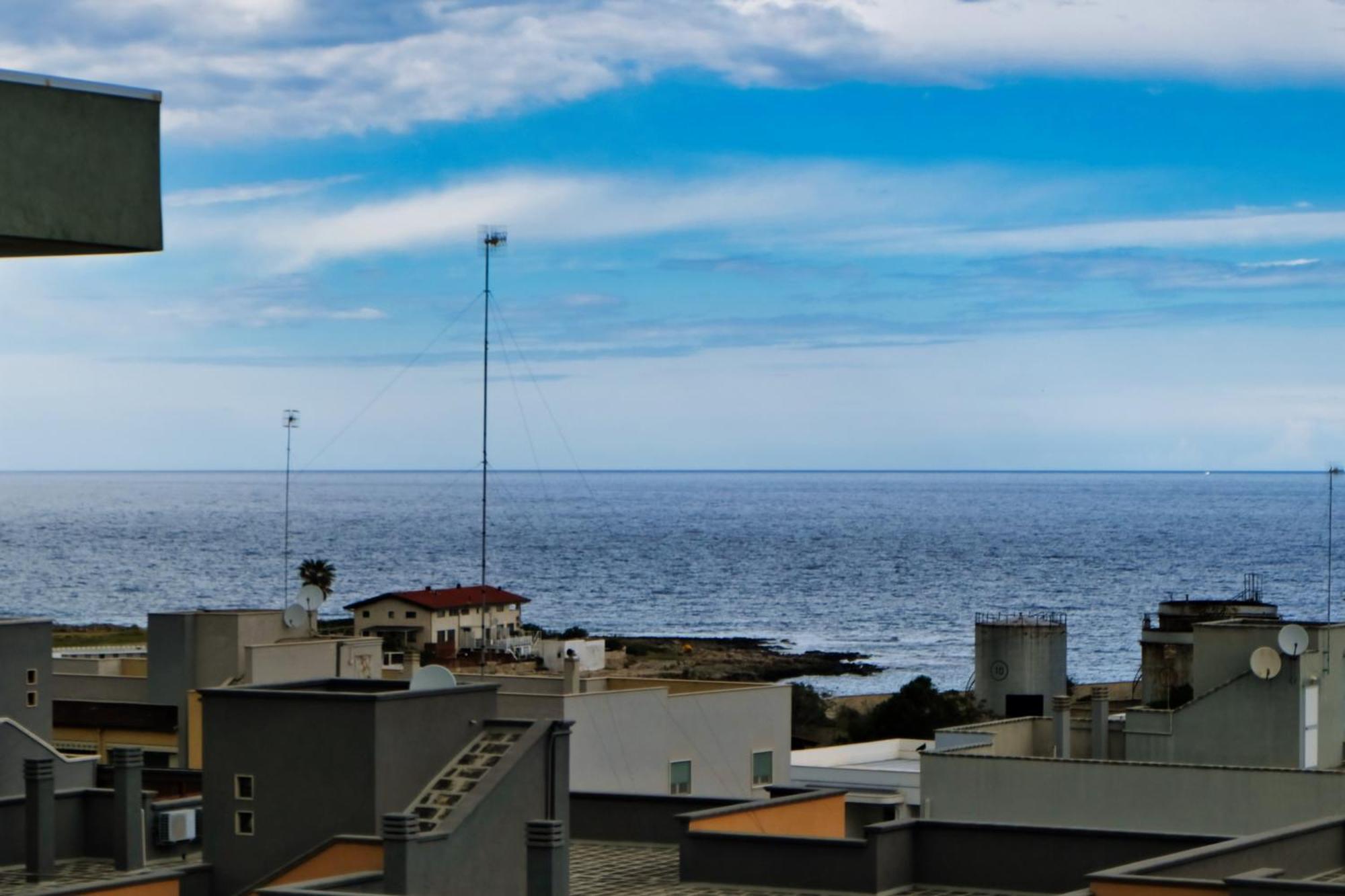 Mare Mary - Appartamento Vista Mare A Monopoli Luaran gambar